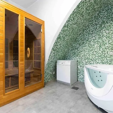 Exclusive House In Old 펜션