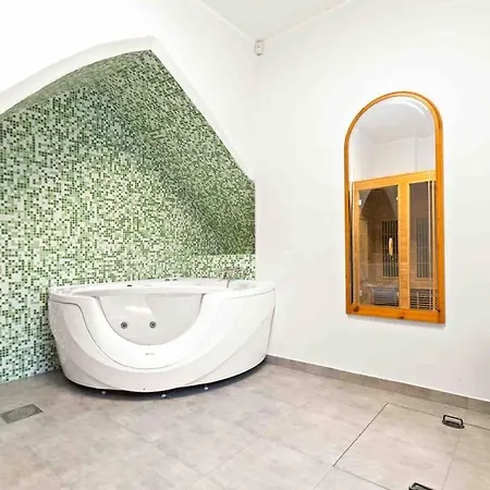 Exclusive House In Old Nyaraló Tallinn