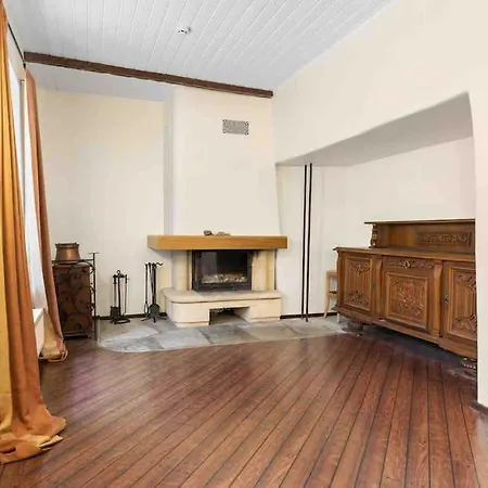 Exclusive House In Old