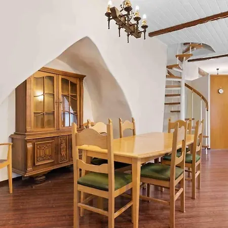 Exclusive House In Old Ferienhaus Reval