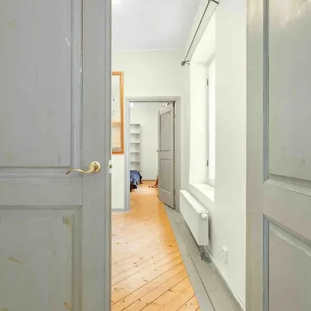 Exclusive House In Old