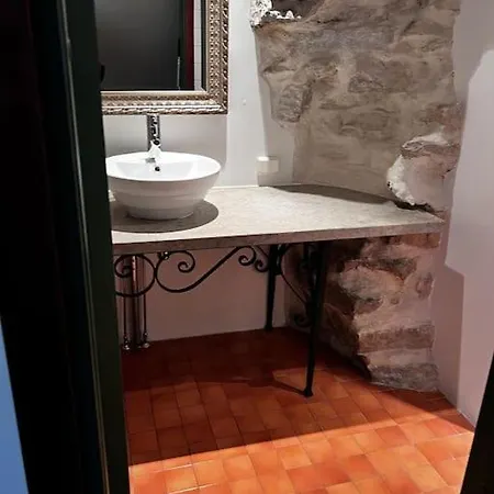 Exclusive House In Old *